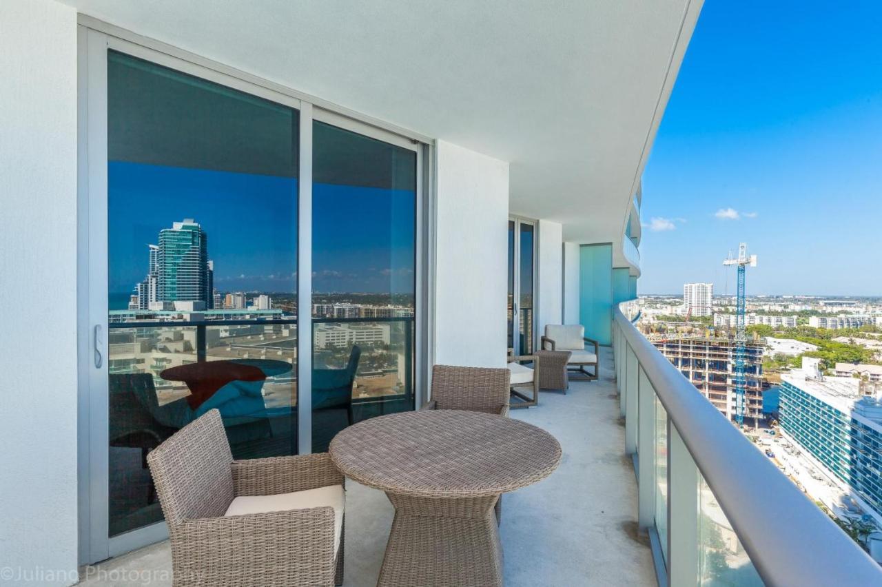 2 Bedroom On 17th Floor On The Apartment *
