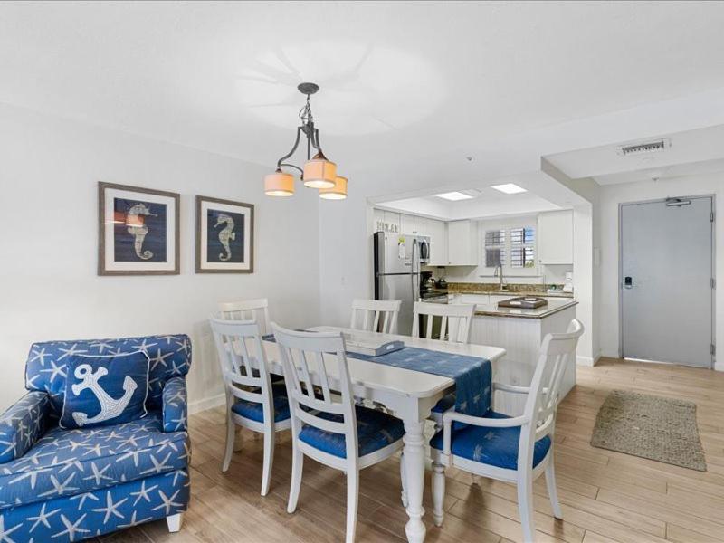 Apartment Estero Island 204