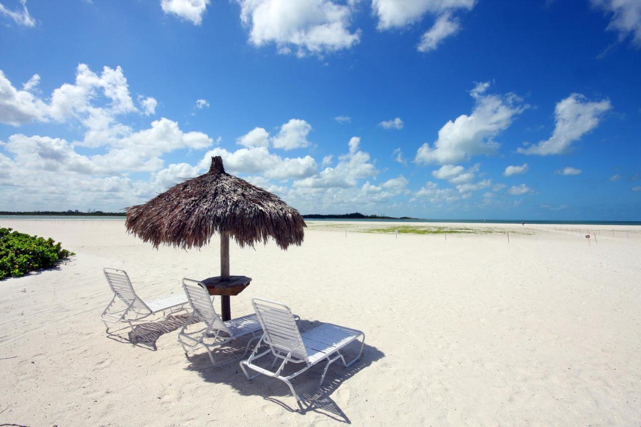 Apartment Castle 105, Gulf Front, 2 Bedrooms, , Elevator, Sleeps 6, Heated Pool
