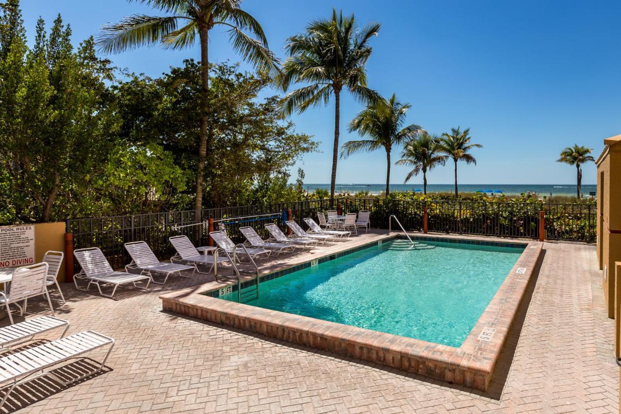 Estero Island 204