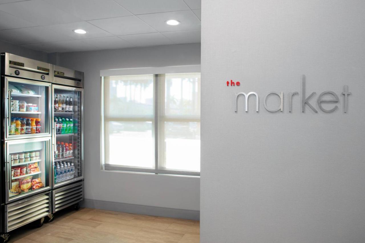 Courtyard By Marriott Miami Mall Hotel 3*