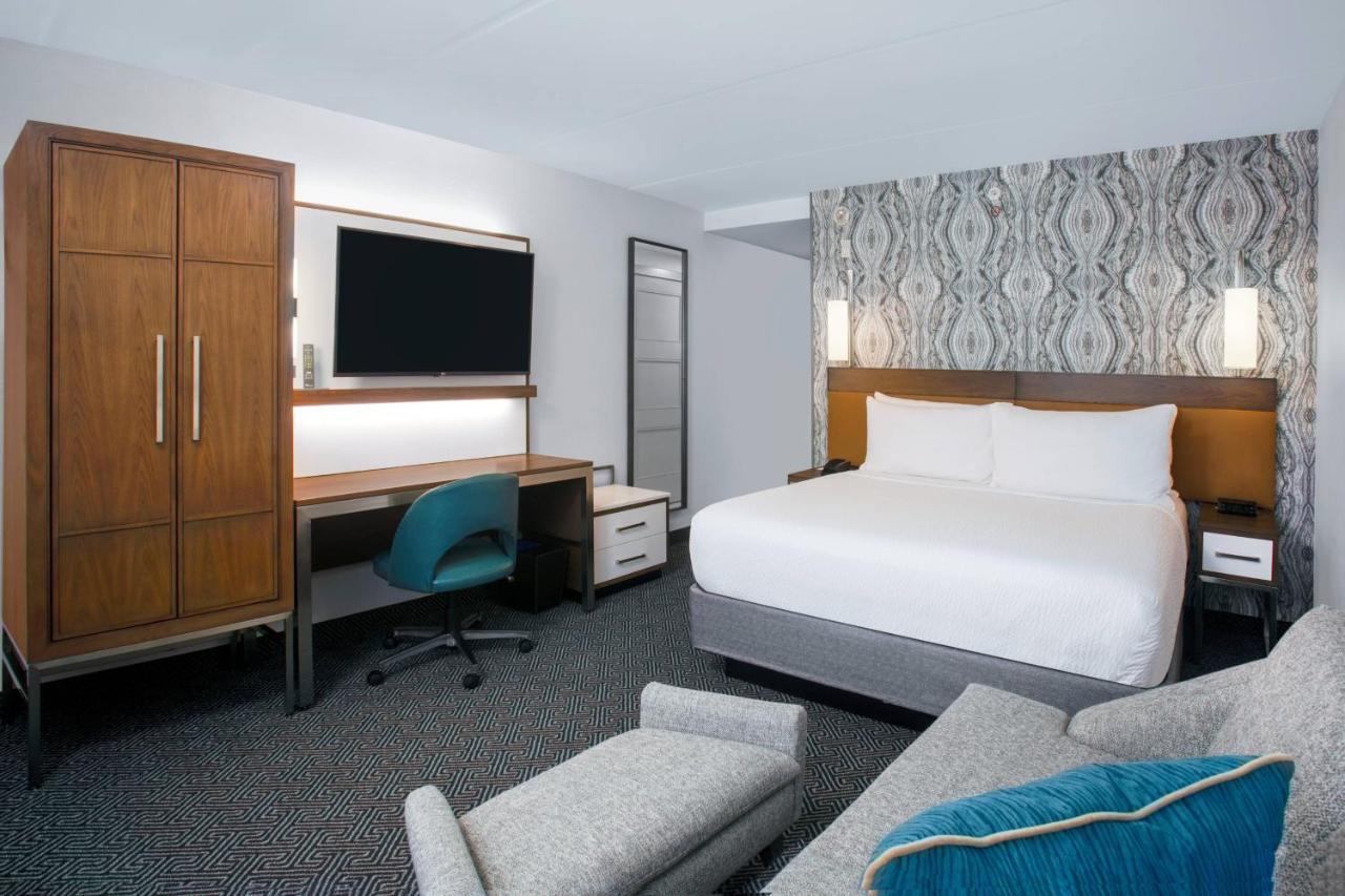 Courtyard By Marriott Miami Mall Hotel Aventura