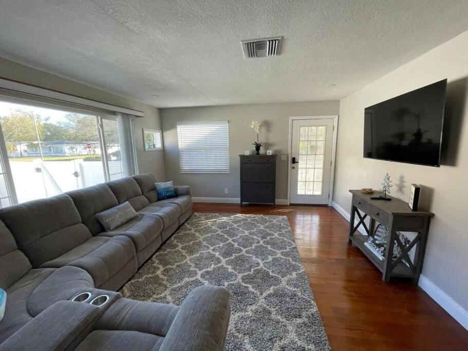 The Perfect Gulfport Fl Getaway! * St. Petersburg