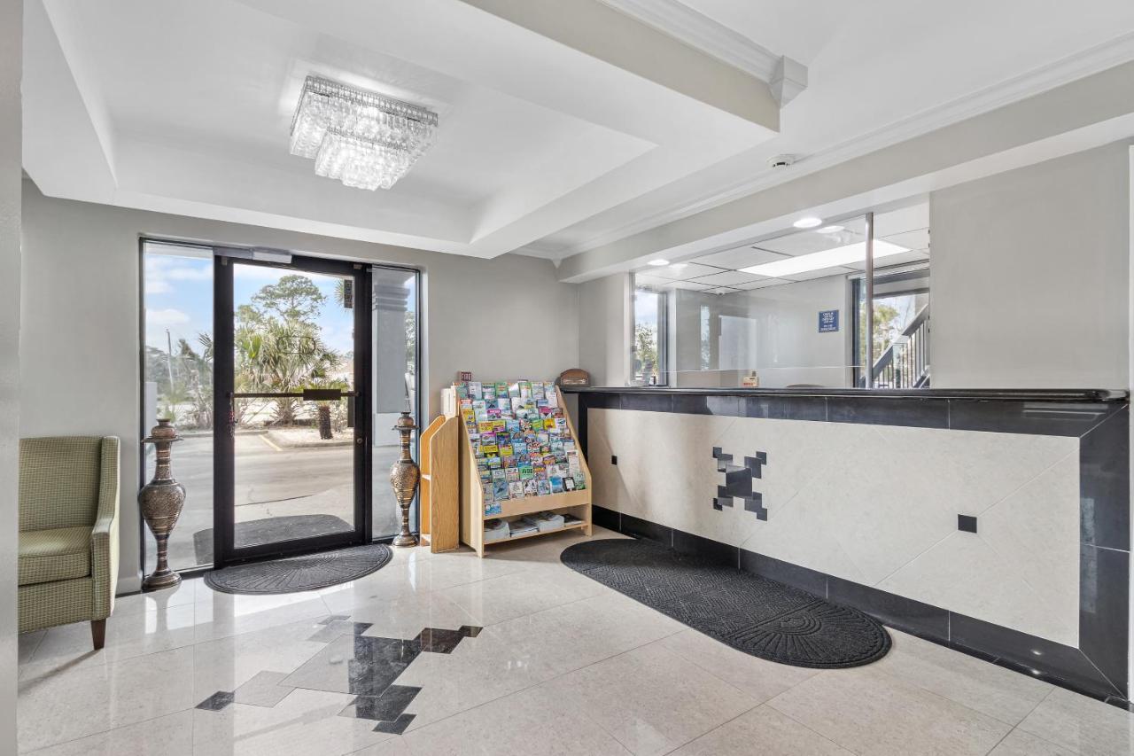Motel Regency Near Boardwalk & Hurlburt Field 2*