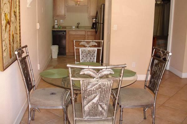 Apartment Alamanda On Holmes