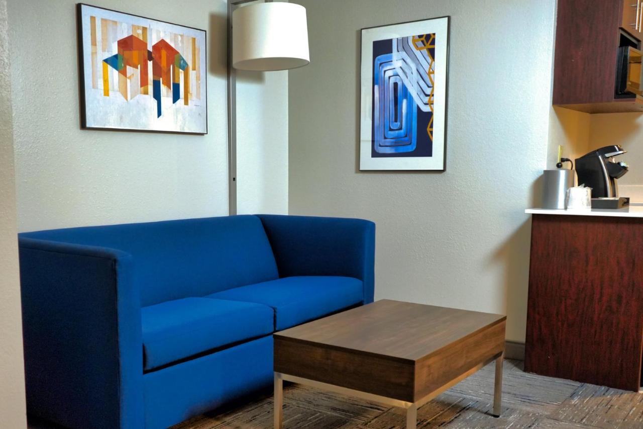 Express & Tampa-oldsmar By Ihg Oldsmar