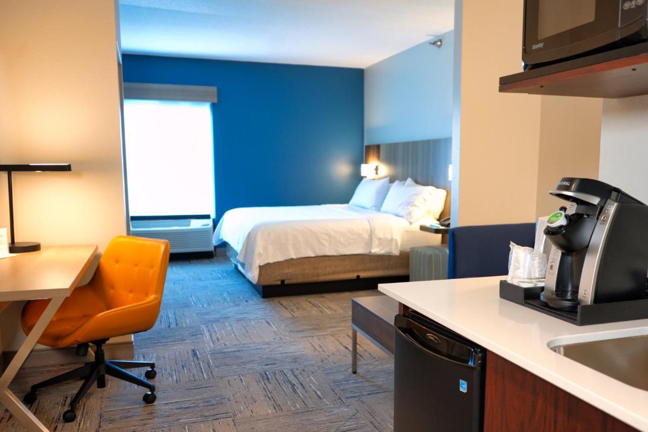 Express & Tampa-oldsmar By Ihg Hotel 2*
