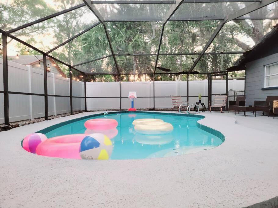 Entirehouse W/bush Garden View_private Heated Pool *