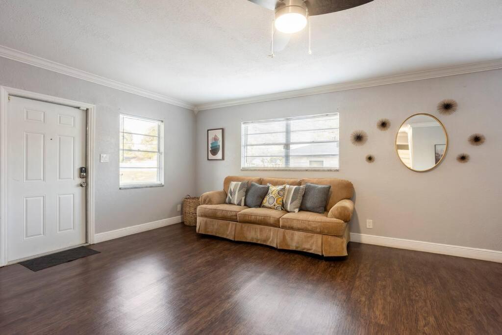 Entirehouse W/bush Garden View_private Heated Pool Holiday home Tampa