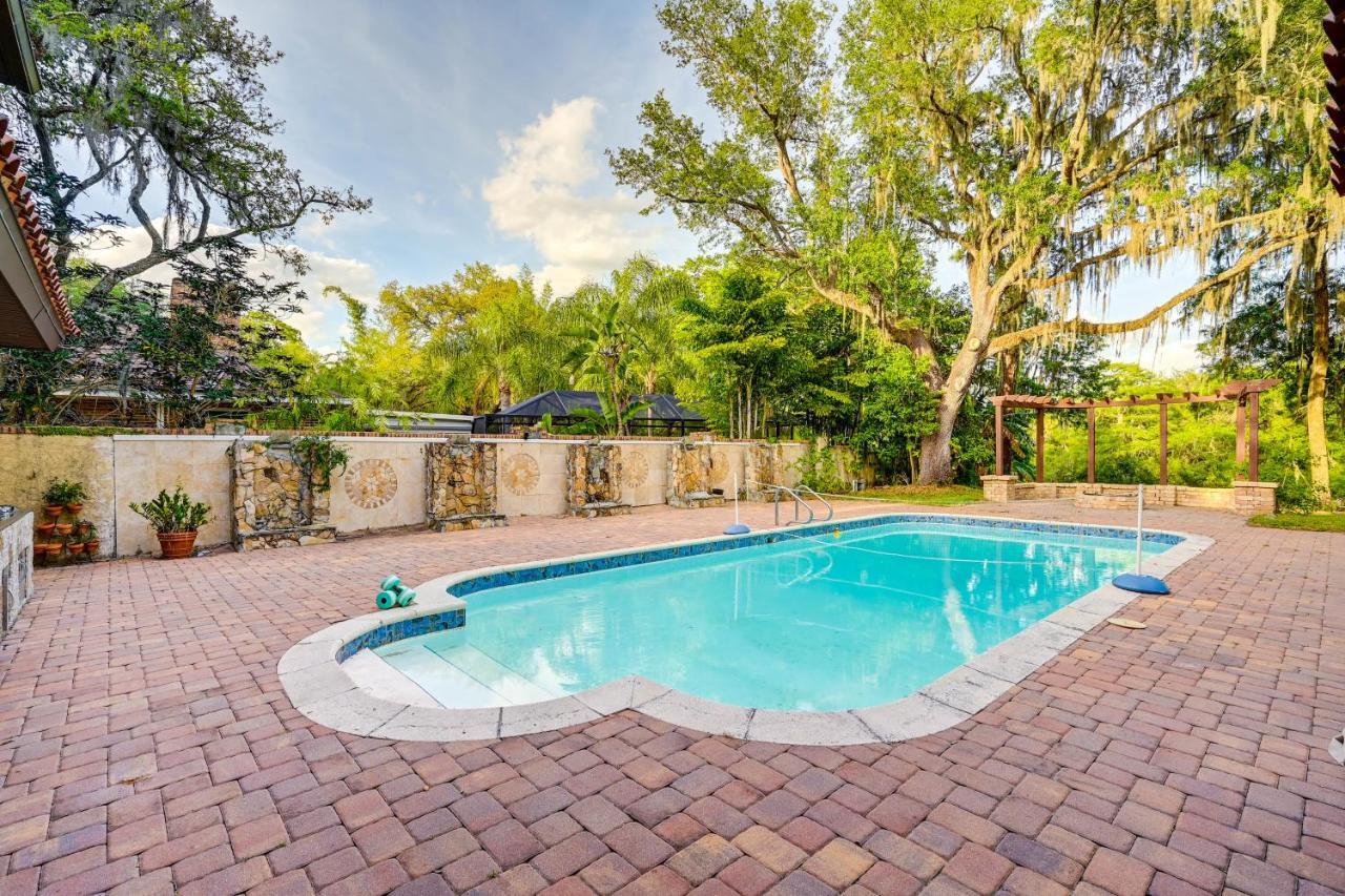 Spacious Vacation With Pool And Dock * Tampa