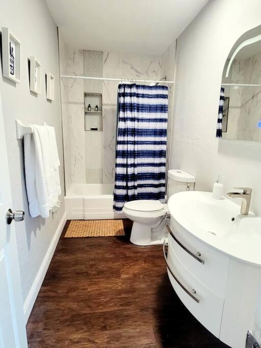 Holiday home Entirehouse W/bush Garden View_private Heated Pool Tampa