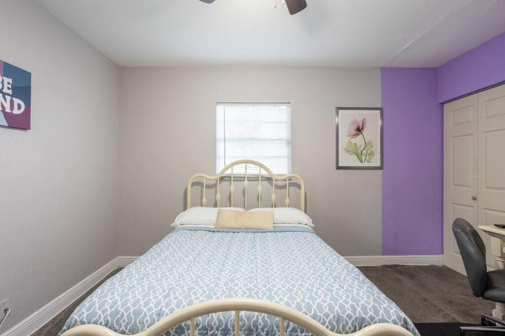 Holiday home Entirehouse W/bush Garden View_private Heated Pool