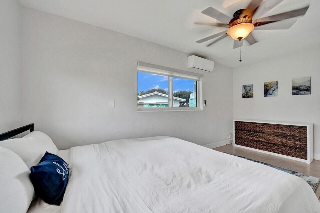 King 1bd W/ Pool, Grill, Near Beach & Downtown Apartment