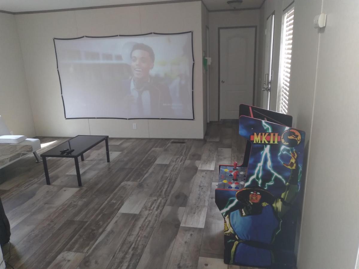 Atm Inc Guest house Davie