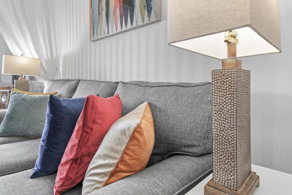 Blue Orchid Apartment-palm Beach-pool Apartment *
