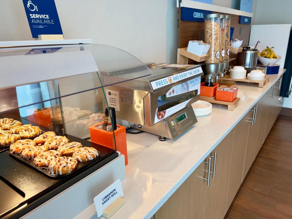 Hotel Express & Tampa-oldsmar By Ihg