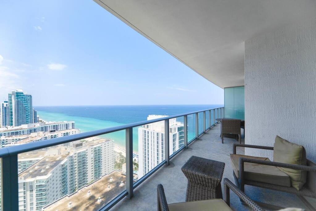 Apartment Spectacular Sunset Views Over The Ocean At *