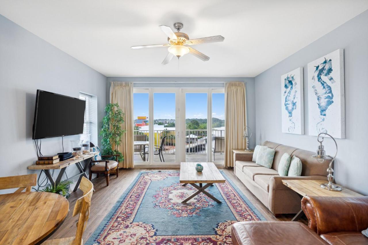 Laketown Wharf #338 By Nautical Holiday home *