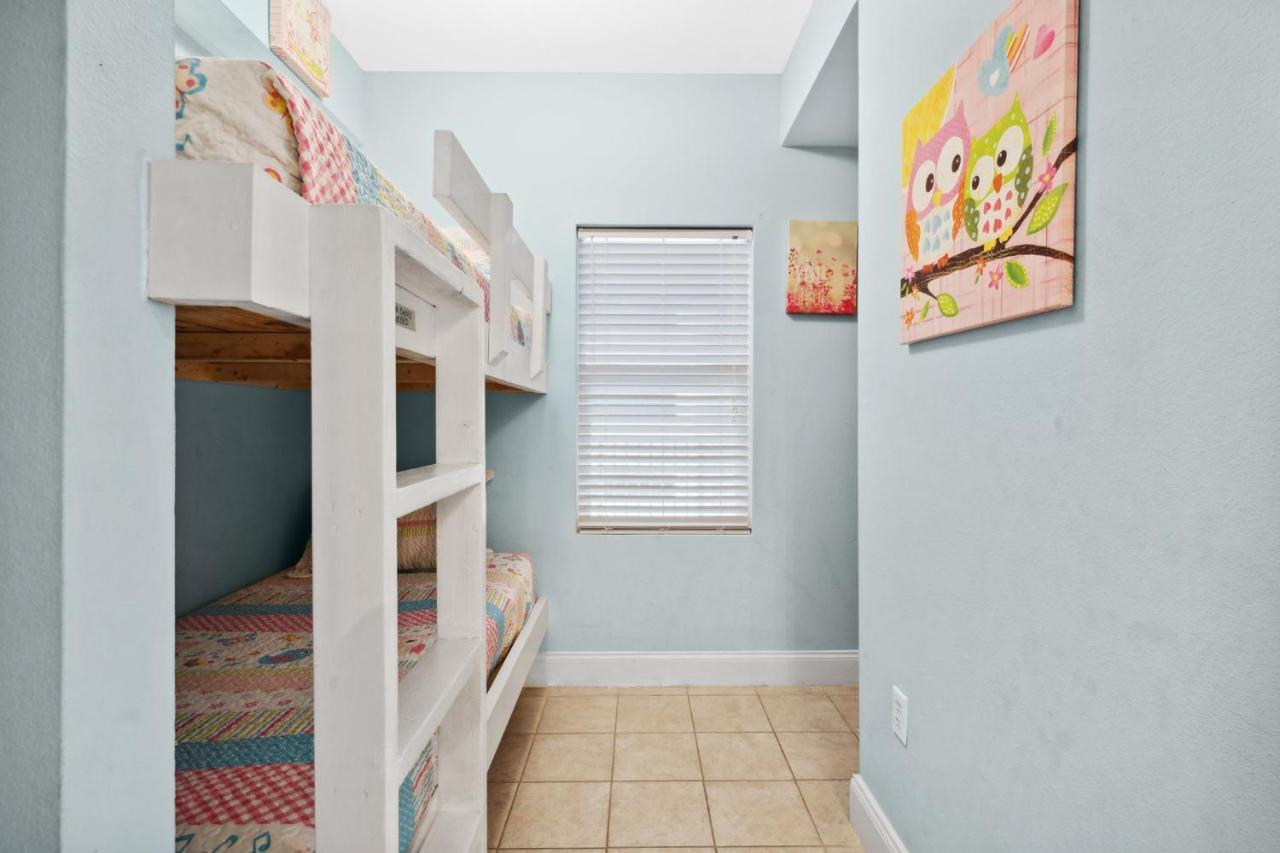 Laketown Wharf #338 By Nautical Holiday home *