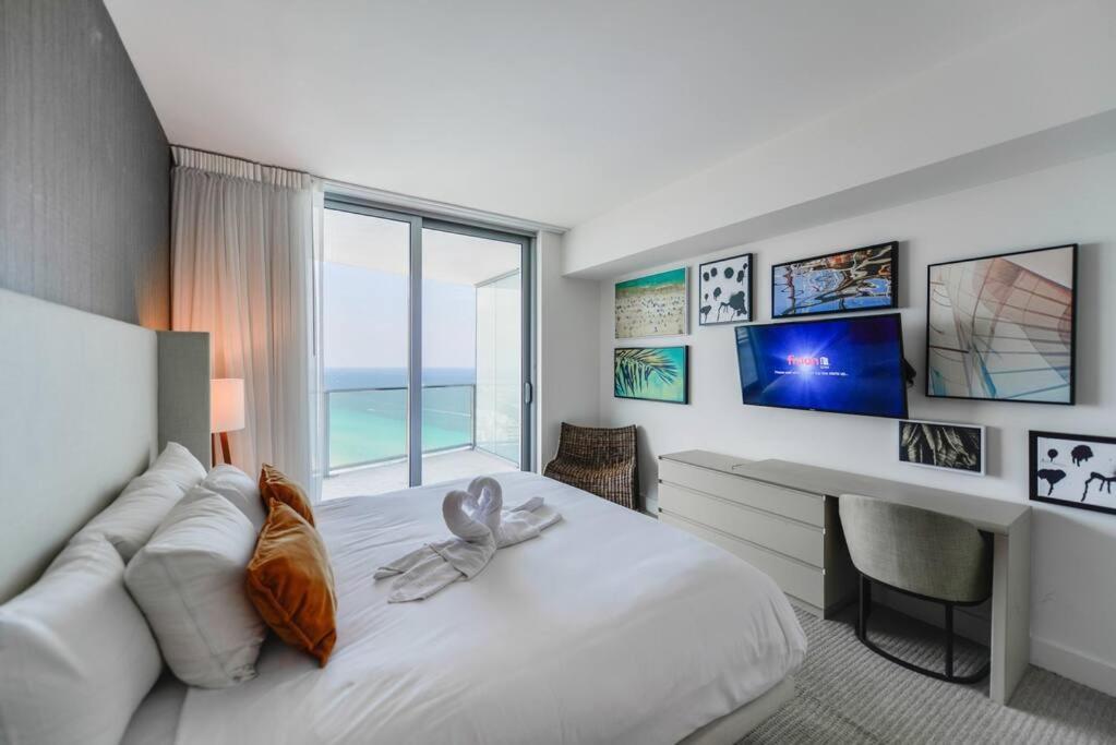 Apartment Spectacular Sunset Views Over The Ocean At *