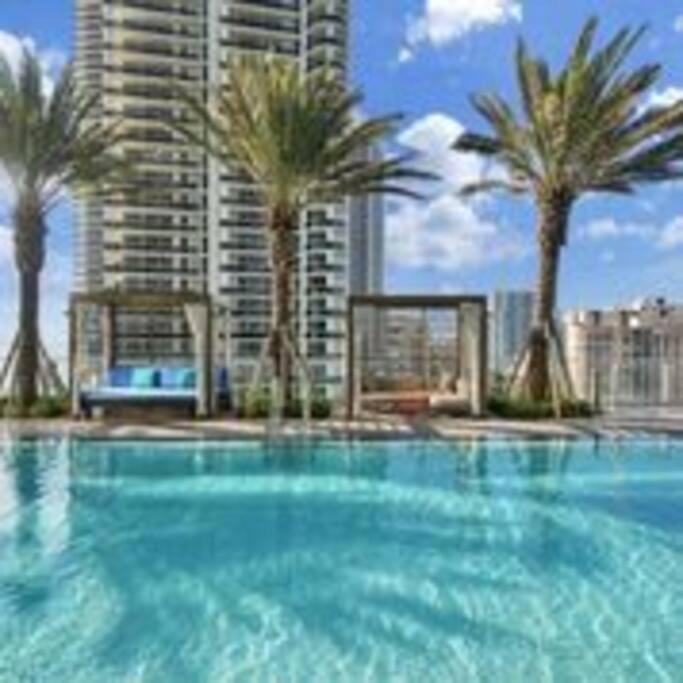 Apartment Chic 2bdr 2ba Water Front In Hyde *