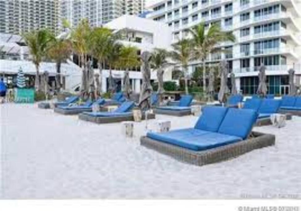 Apartment Chic 2bdr 2ba Water Front In Hyde *
