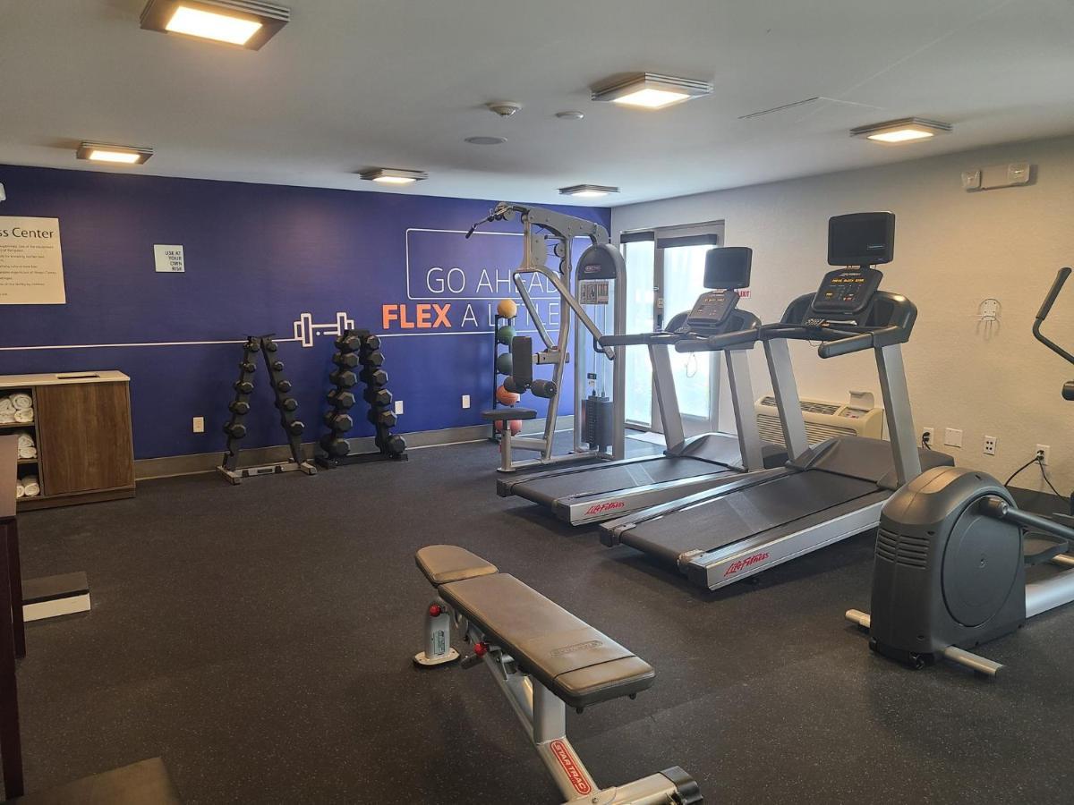 Hotel Express Lauderdale North - Executive Airport By Ihg