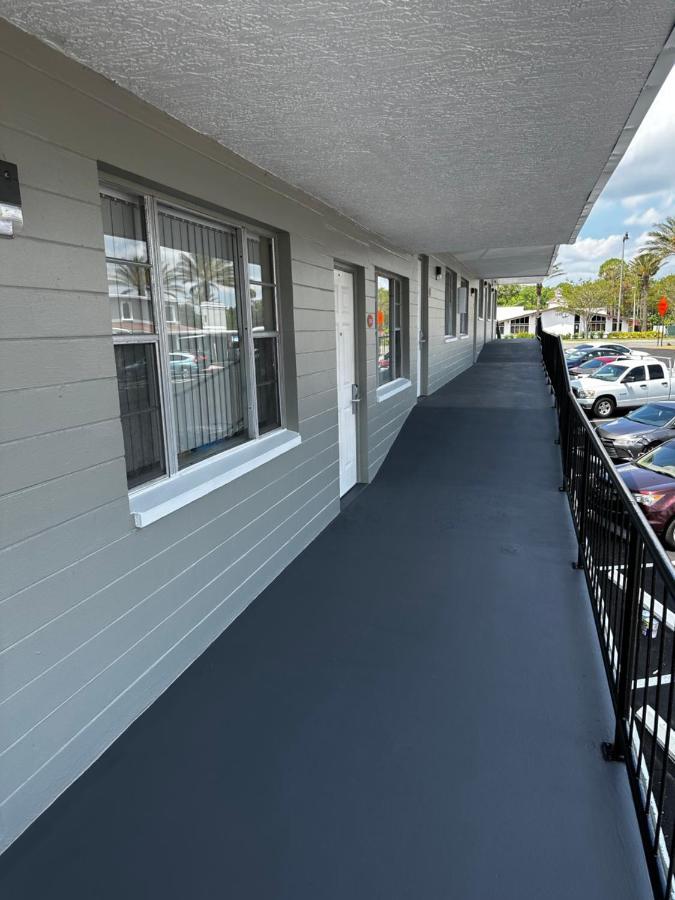 Red Carpet Daytona Motel