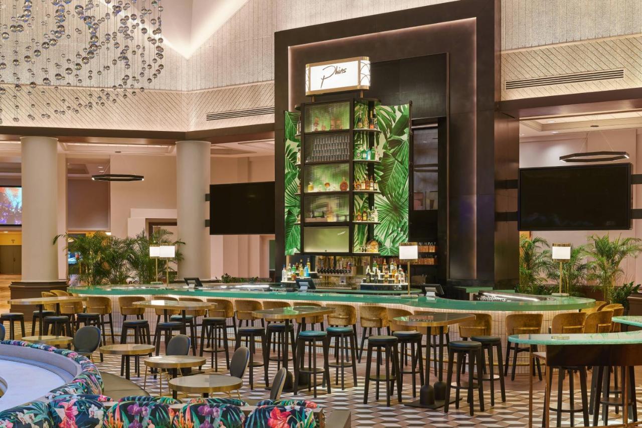 Walt World Swan 4* Lake Buena Vista