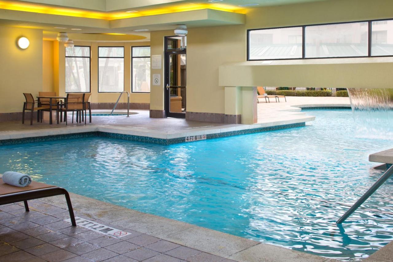 Courtyard By Marriott Orlando Buena Vista In The Marriott Village Hotel 3*