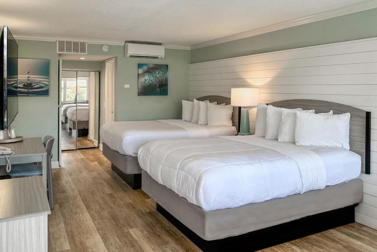 Thunderbird Hotel