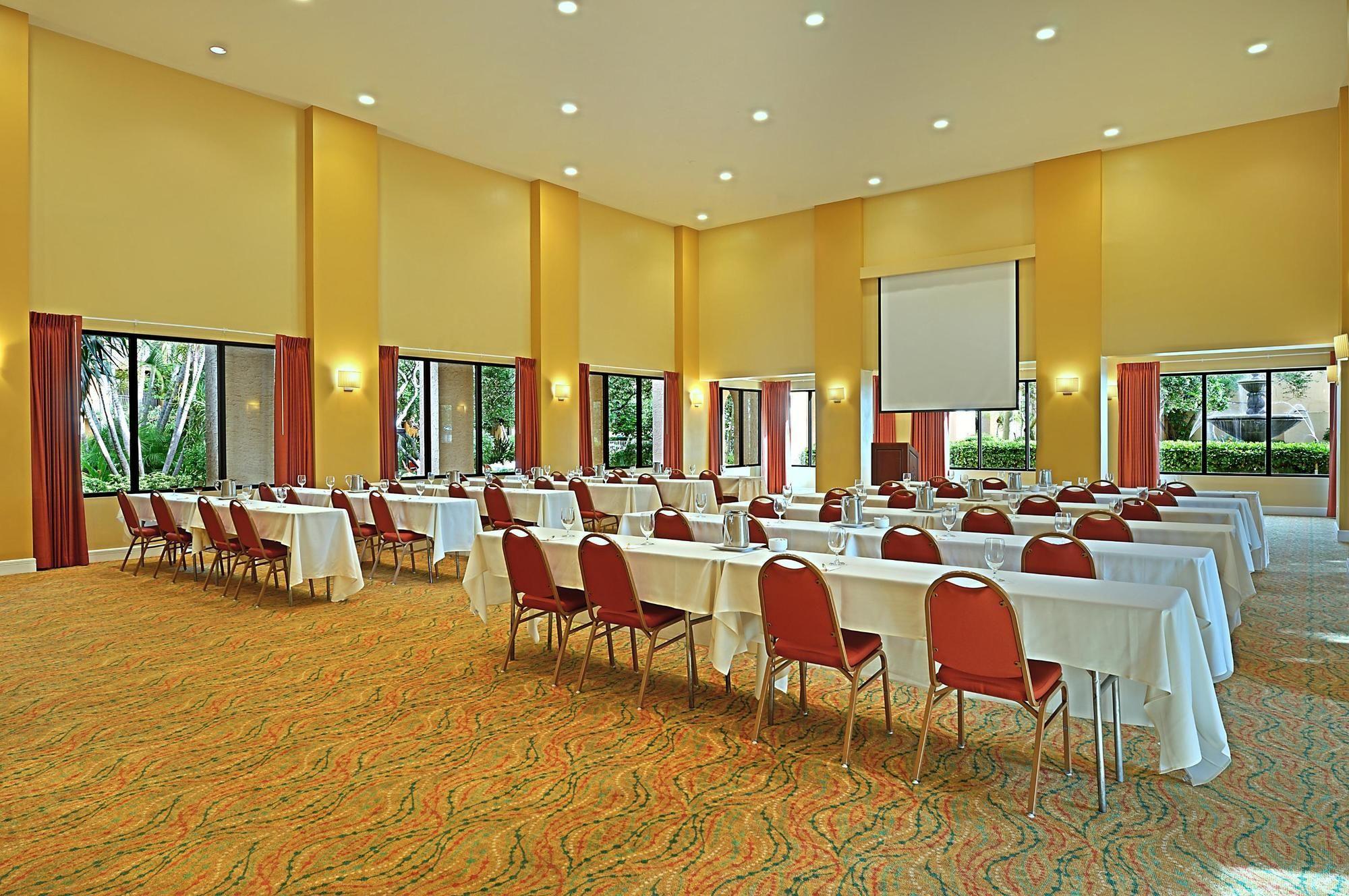 Courtyard By Marriott Sarasota/riverfront Hotel 3*