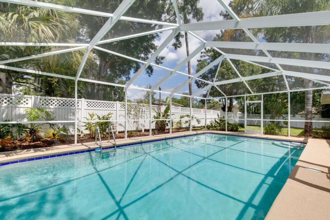 Florida Vacation With Screened Lanai Holiday home