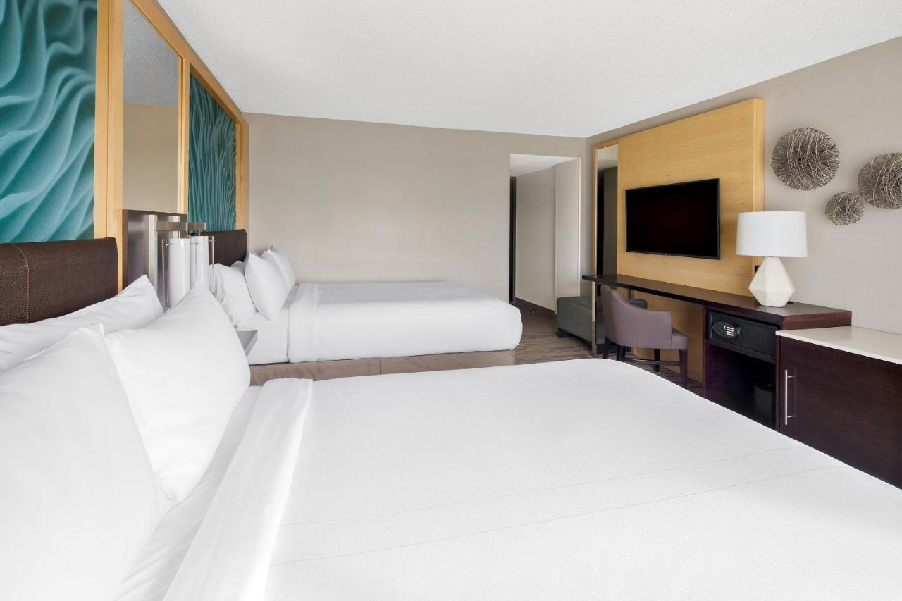Marriott At Boca Center