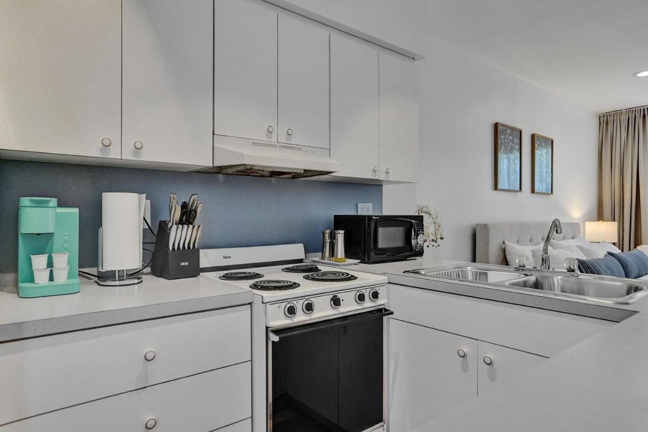 #1 - Marine - 1 Bedroom Hollywood