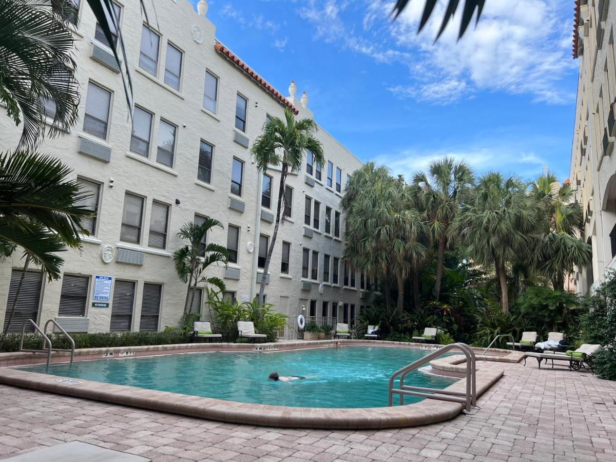 Blue Orchid Apartment-palm Beach-pool Palm Beach