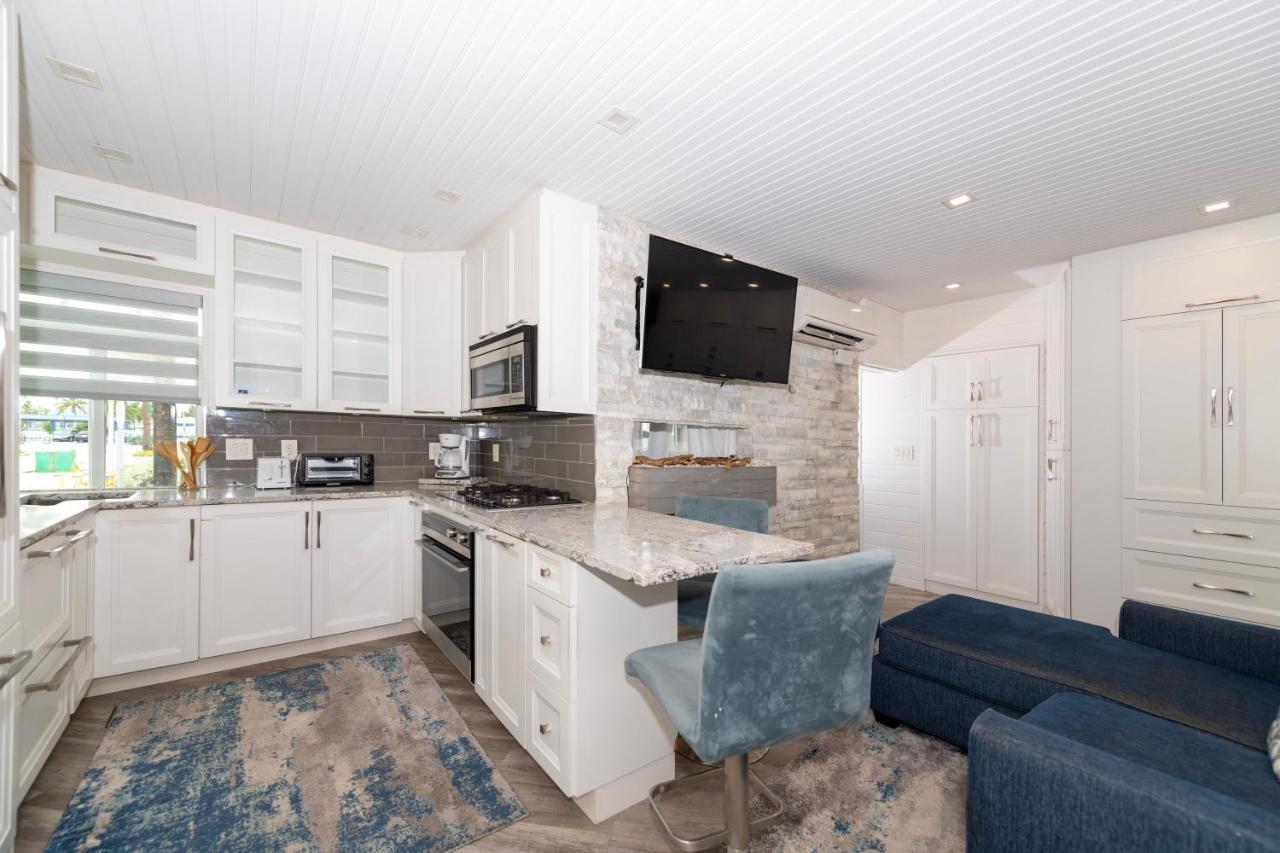 Tropic Isle Boutique Apartment Hollywood