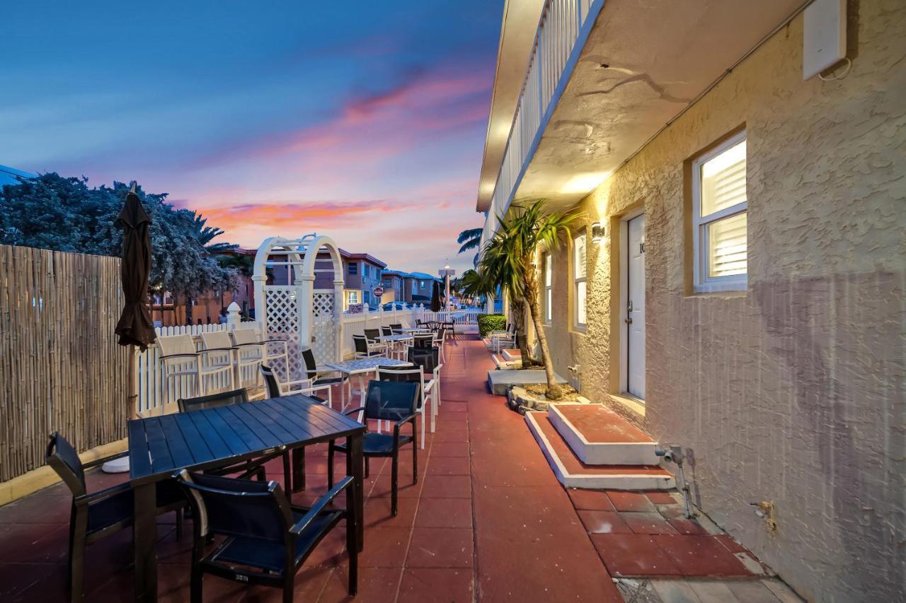 Aparthotel Laguna Blu Hollywood