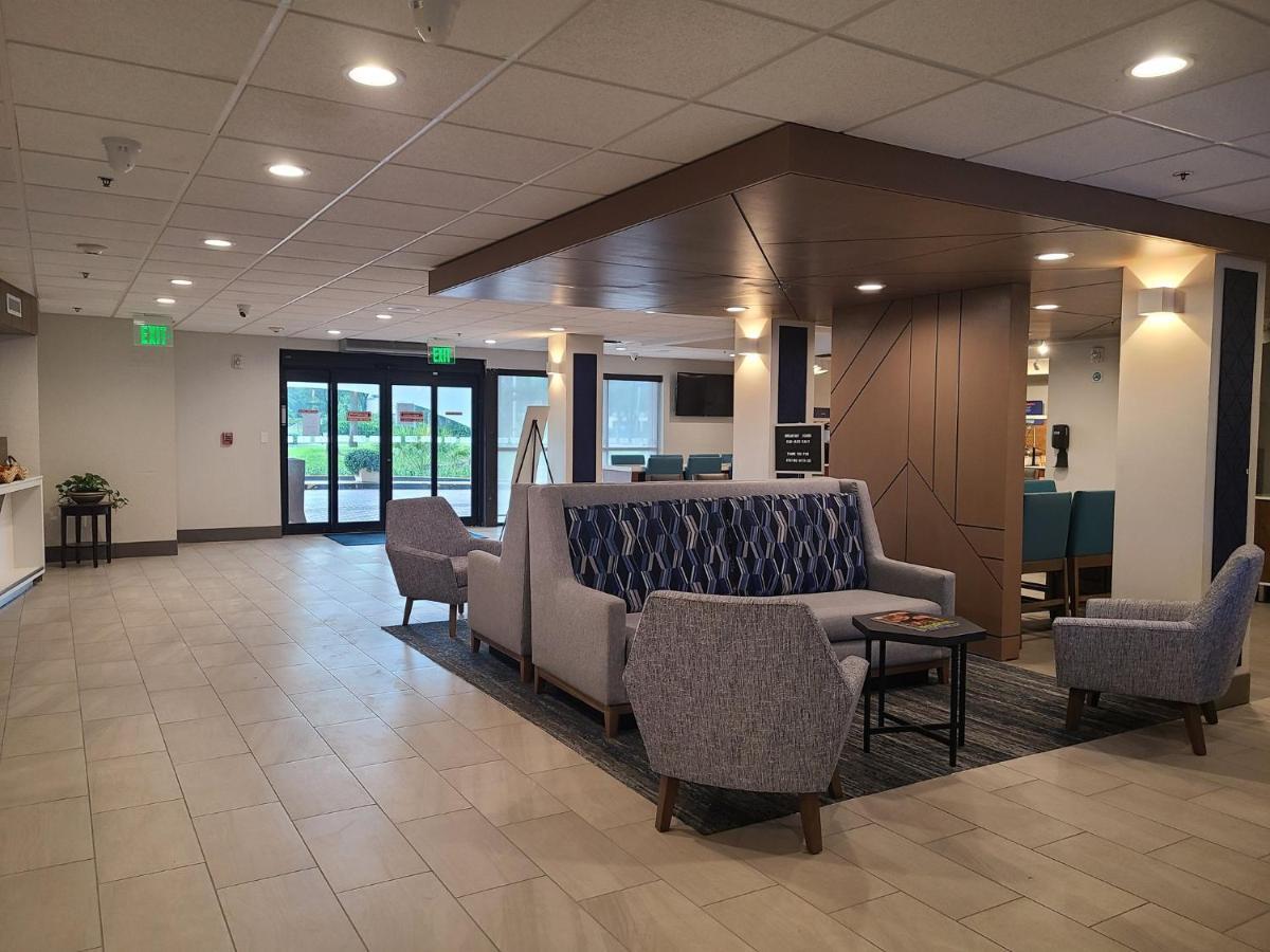 Express Lauderdale North - Executive Airport By Ihg 2*