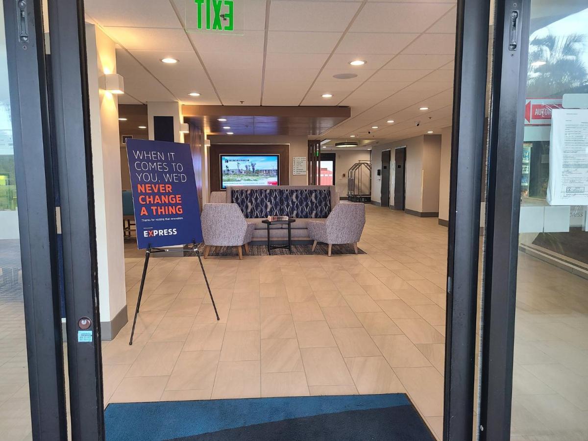 Express Lauderdale North - Executive Airport By Ihg 2*