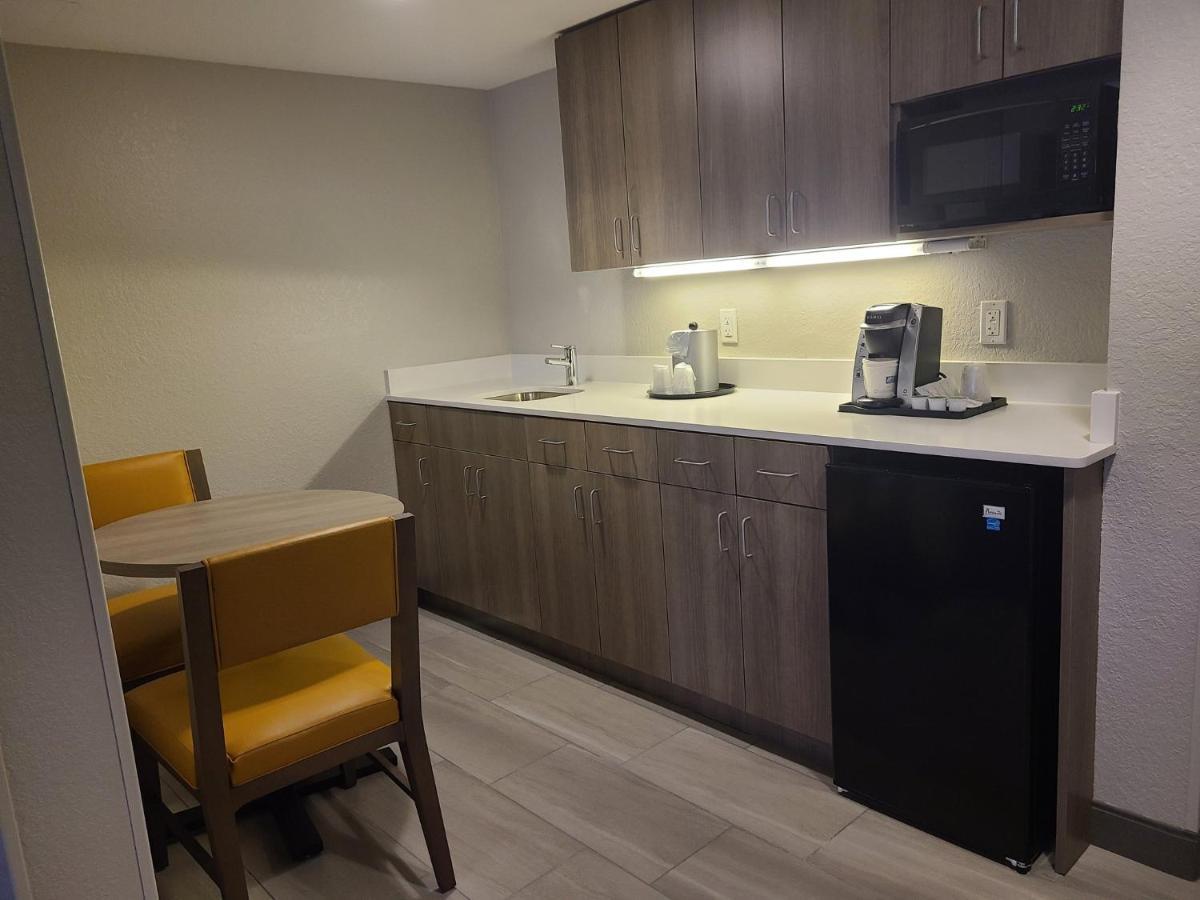 Express Lauderdale North - Executive Airport By Ihg 2*