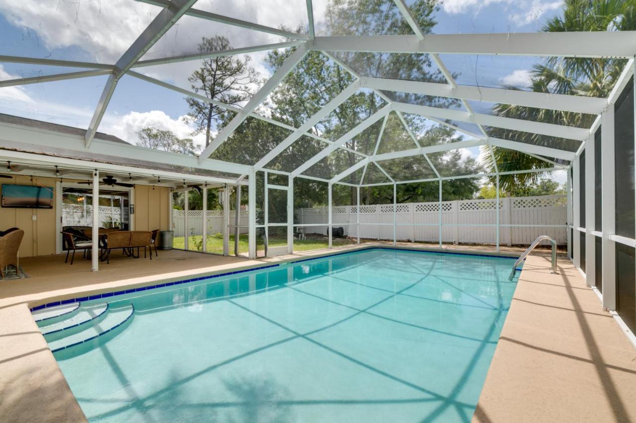 Florida Vacation With Screened Lanai *