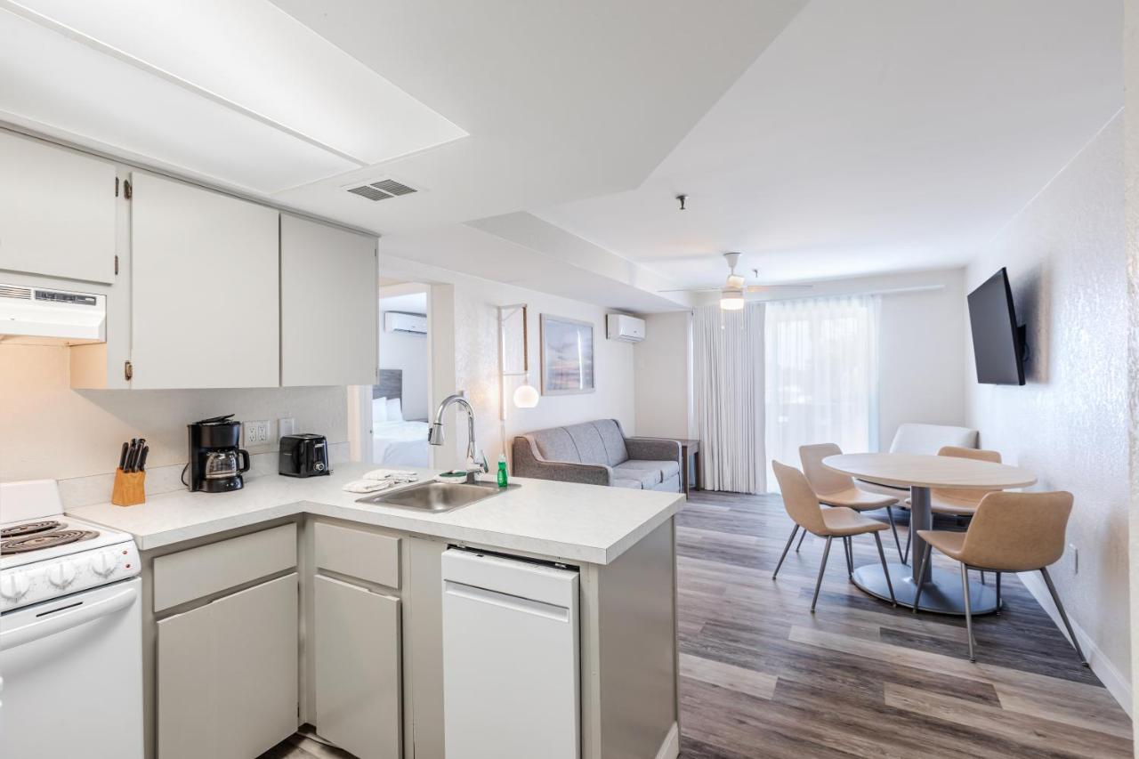 Hotel Grand Shores West