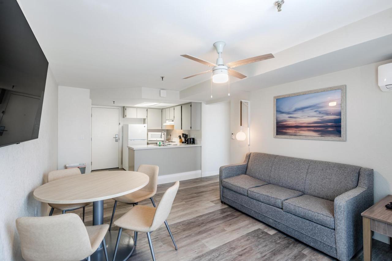 Hotel Grand Shores West
