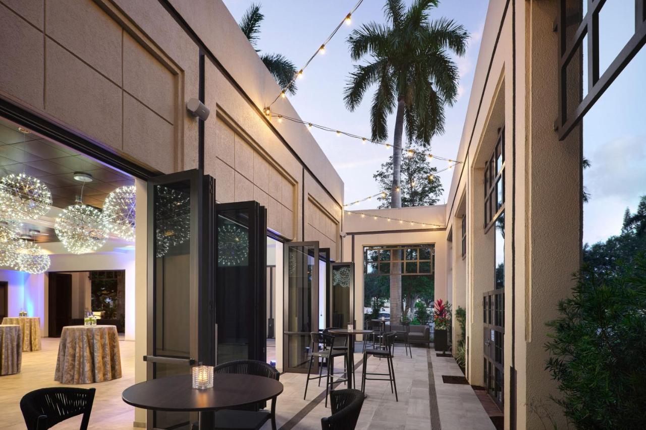 Marriott At Boca Center Hotel