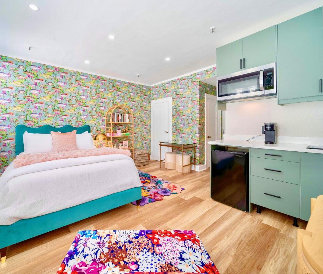 King Bed Mermaid - Heart Of Palm Beach, Free Parking Included