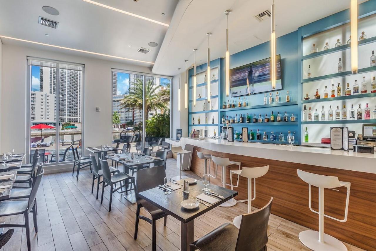 Water View Building With Pool - 5-min Walk To The