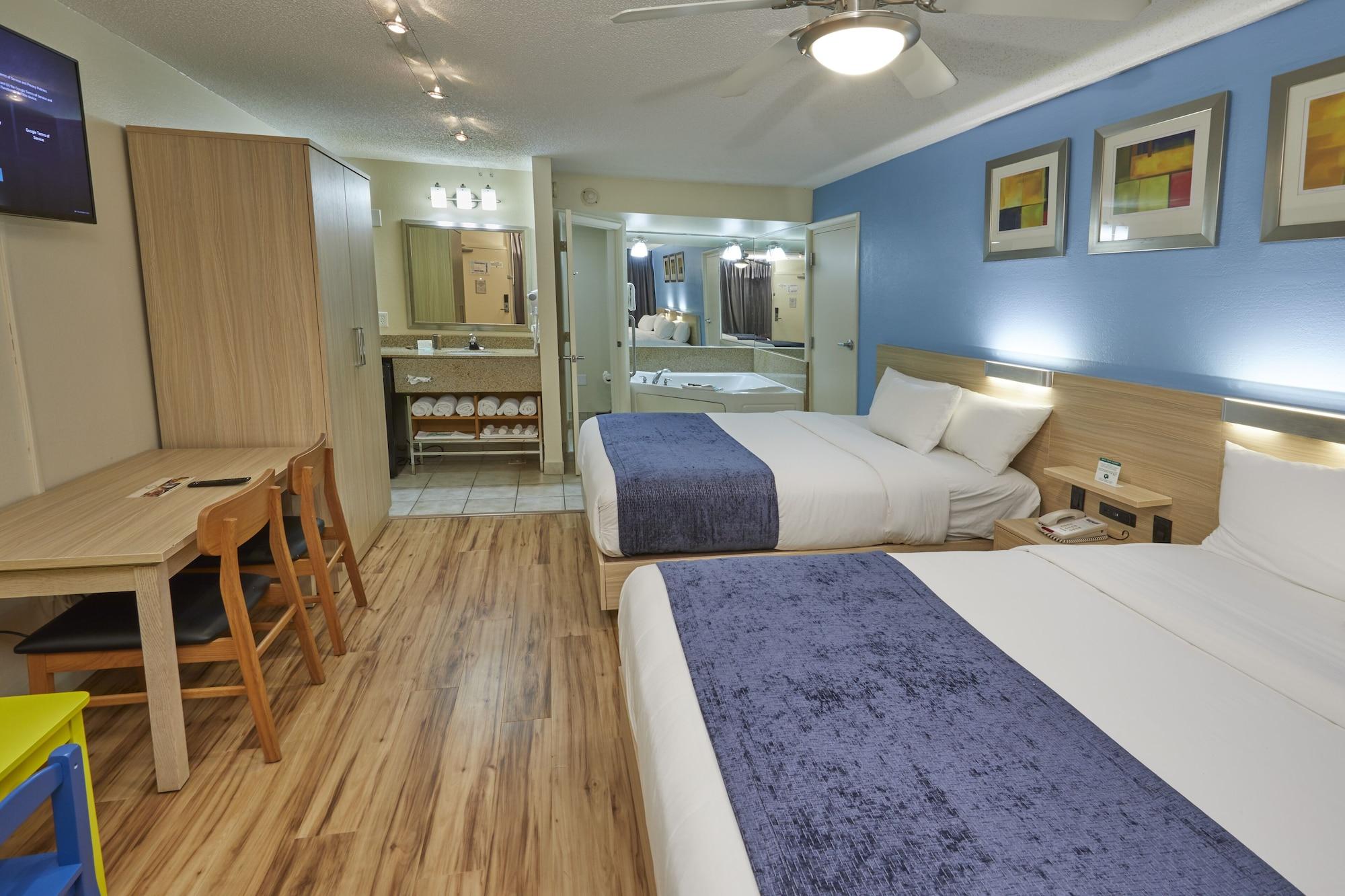 Ramada By Wyndham Flamingo Water Park 3*