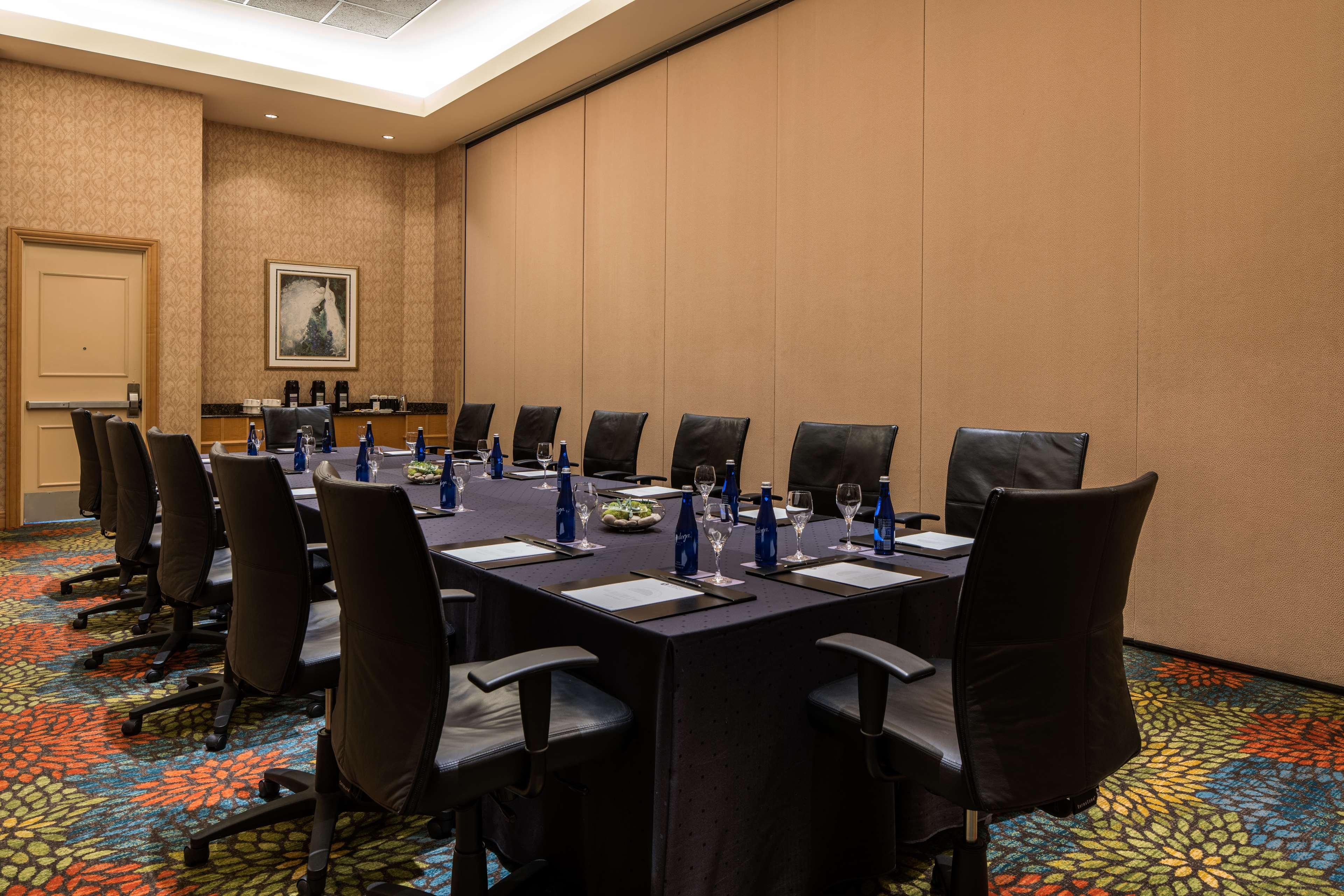 Hyatt Regency International Airport Hotel