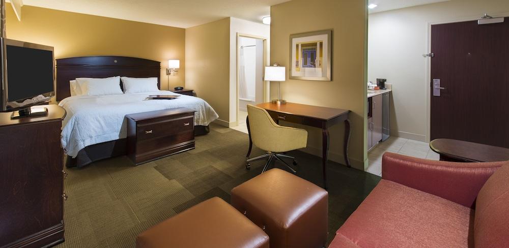 Hotel Hampton & I-10 N At Town Plaza Pensacola